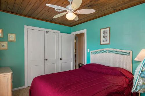 Papas Place by Oak Island Accommodations - photo 42