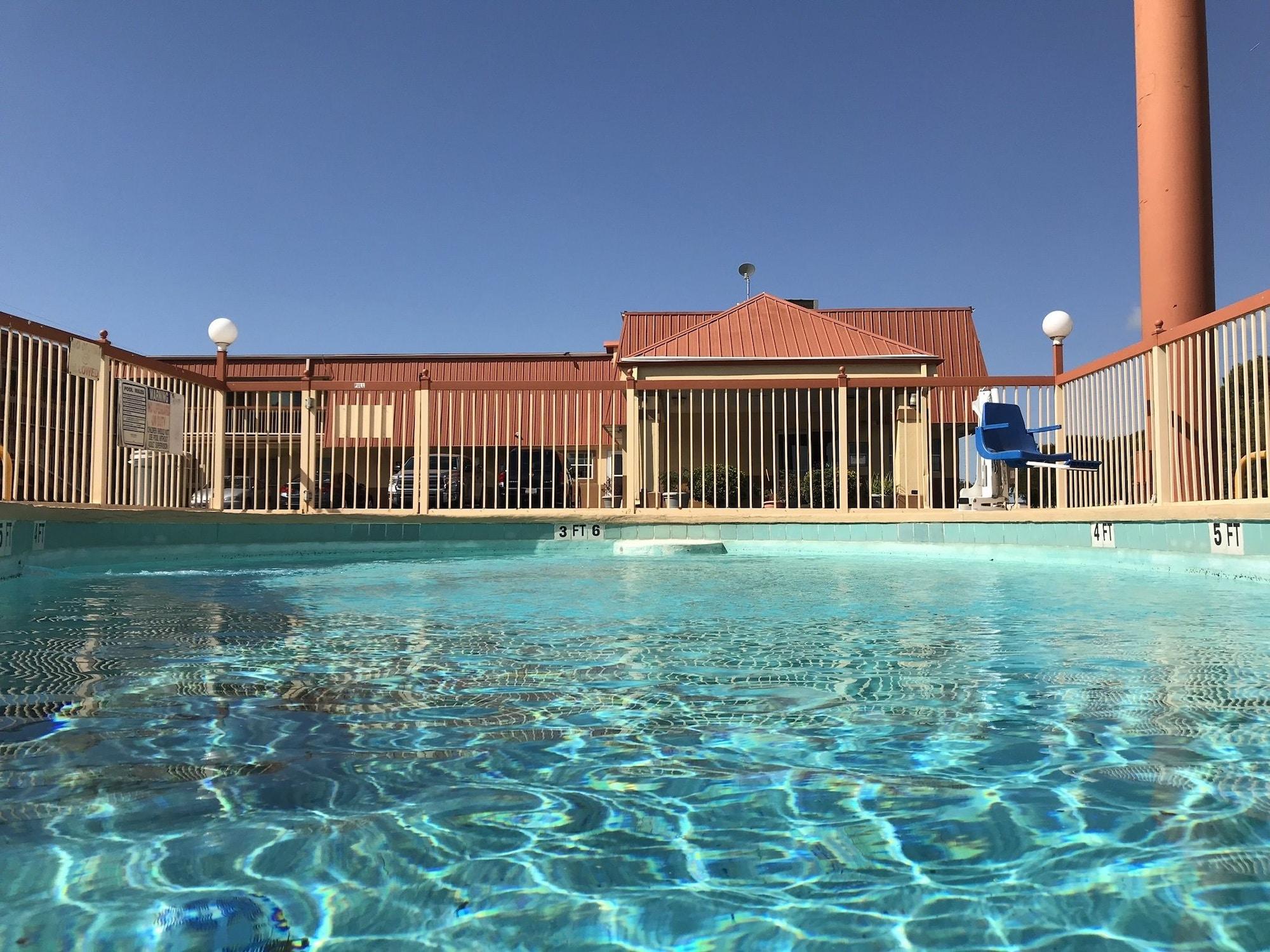 Best Budget Inn Abilene - photo 8