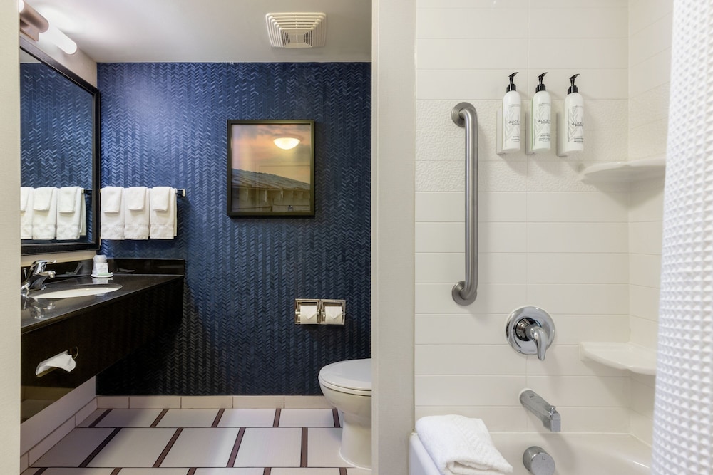 Fairfield Inn & Suites by Marriott Smithfield Selma I 95 - photo 26