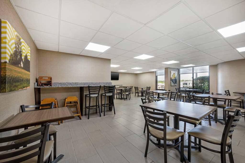 Best Western Ashbury Inn - photo 32