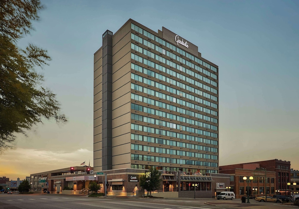 Graduate by Hilton Lincoln - featured photo