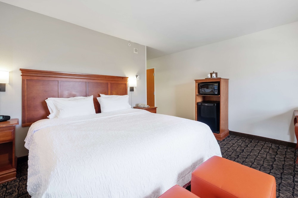 Hampton Inn & Suites Rockland - photo 11
