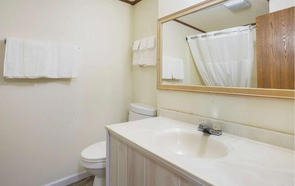 FairBridge Inn Express Battle Creek - photo 16