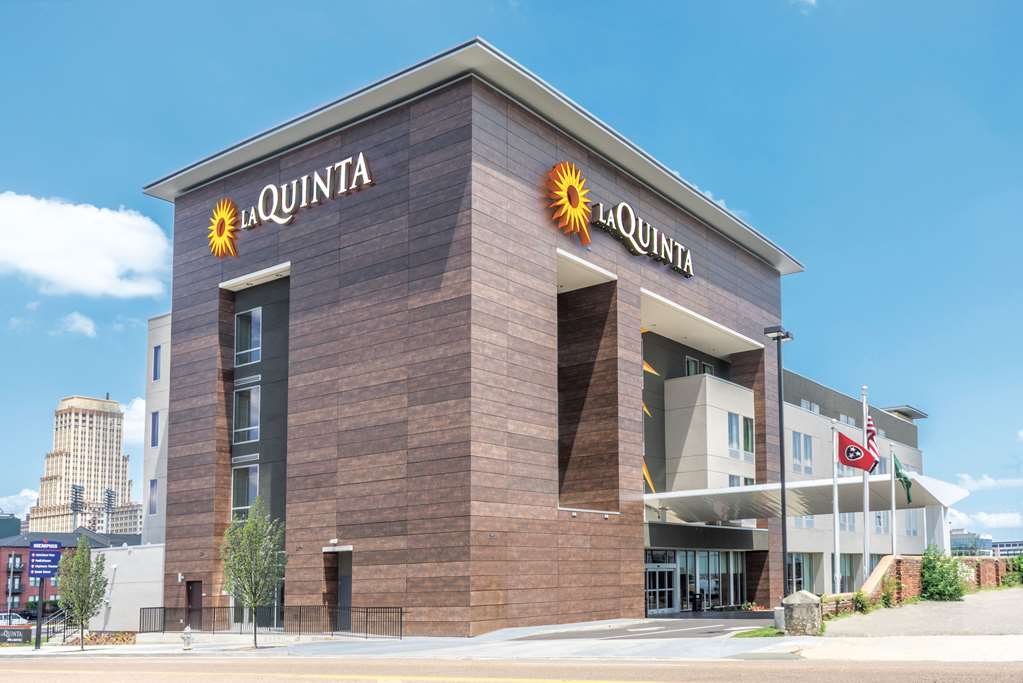 La Quinta Inn & Suites by Wyndham Memphis Downtown - featured photo