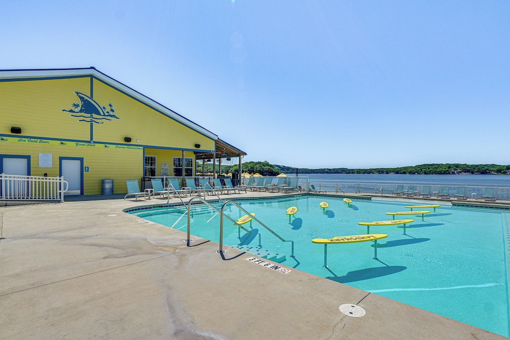 Deck Fire Pit: Margaritaville Resort Home - photo 20