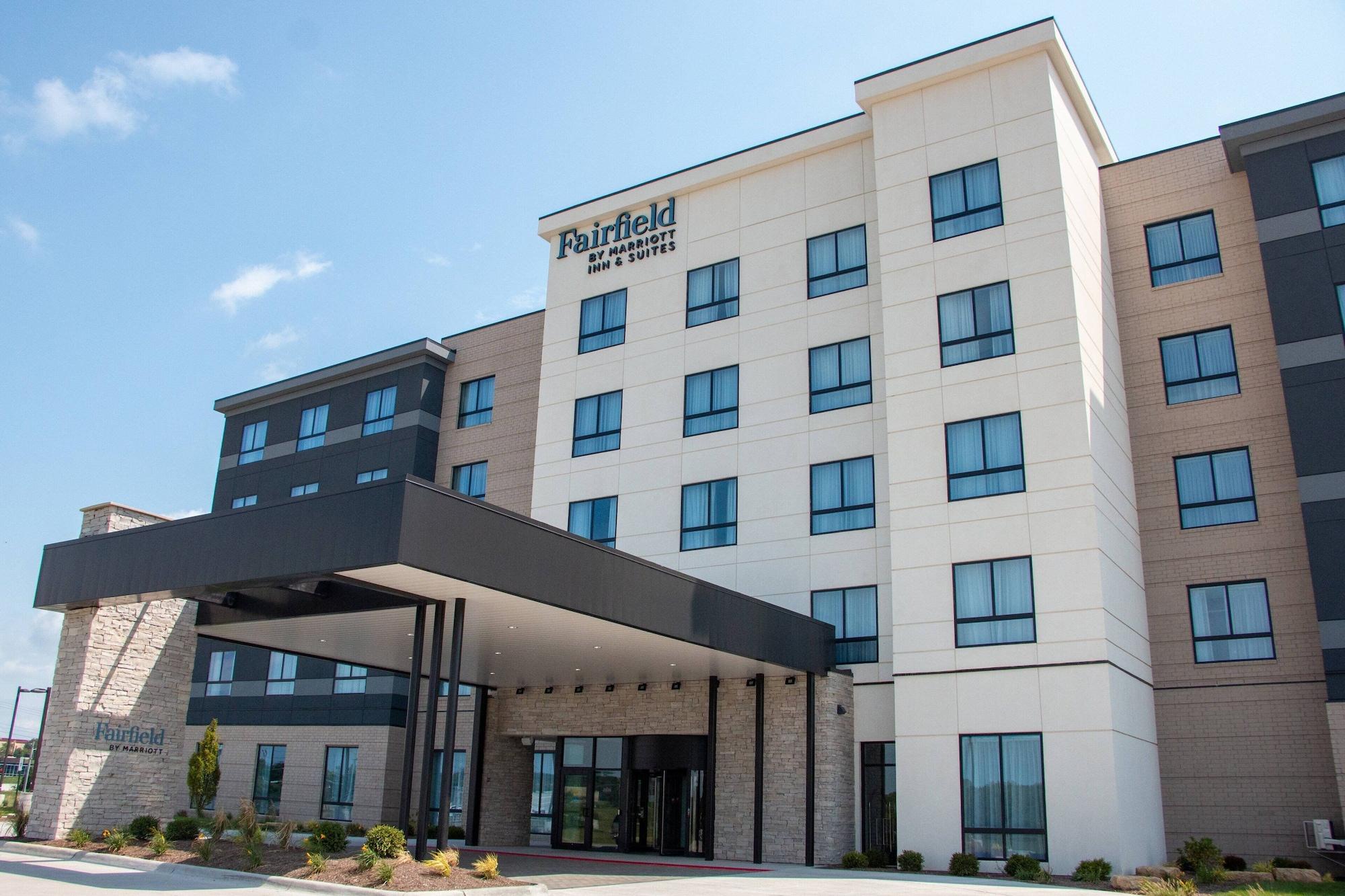 Fairfield Inn & Suites by Marriott Davenport Quad Cities - photo 3