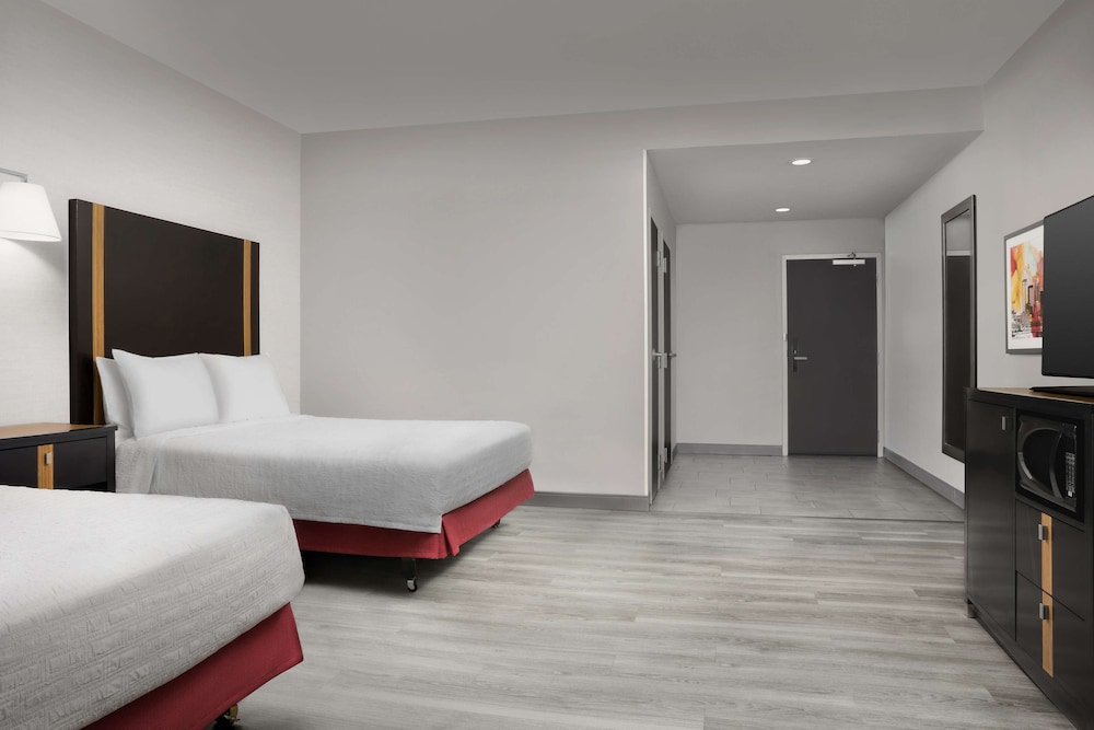 Hampton Inn & Suites El Paso East - photo 10