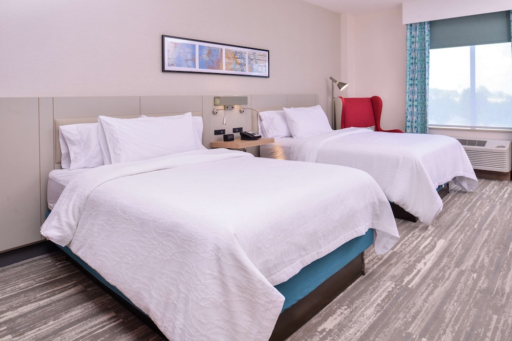 Hilton Garden Inn Kansas City Airport - photo 24