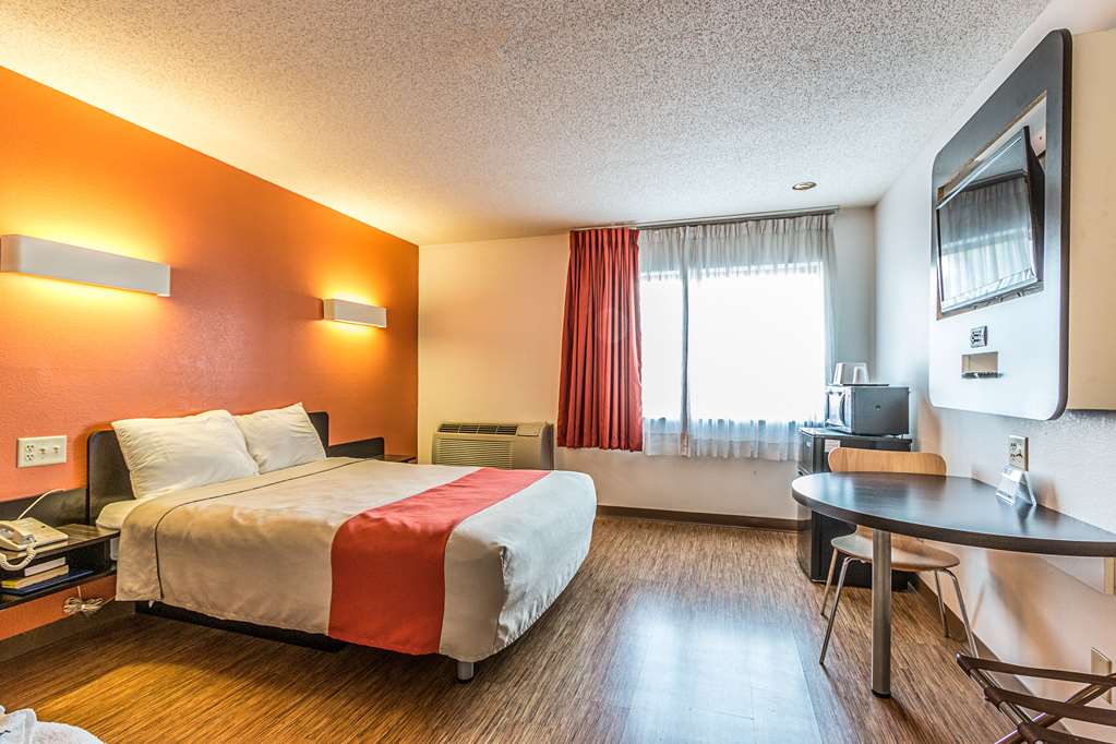 Motel 6 Wisconsin Rapids WI - photo 17