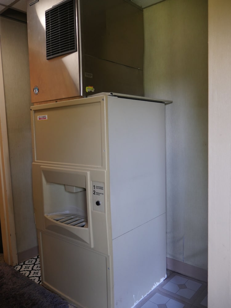 Sun Inn Motel - photo 15