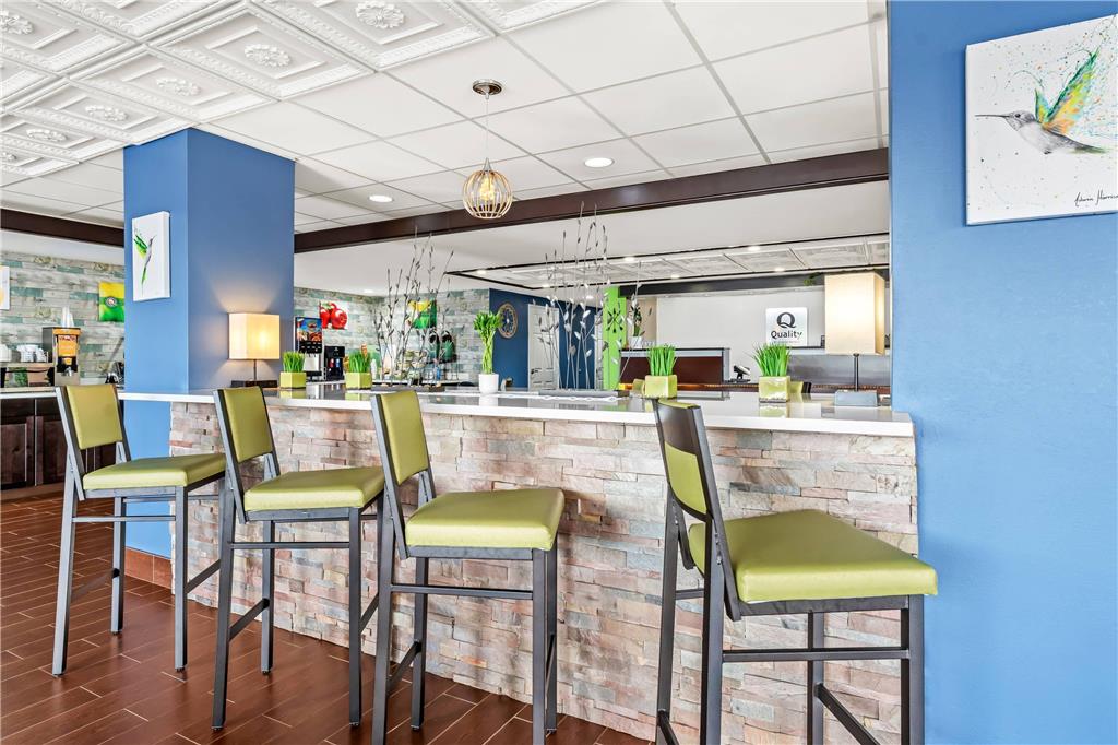 Quality Inn & Suites near Robins Air Force Base - photo 70