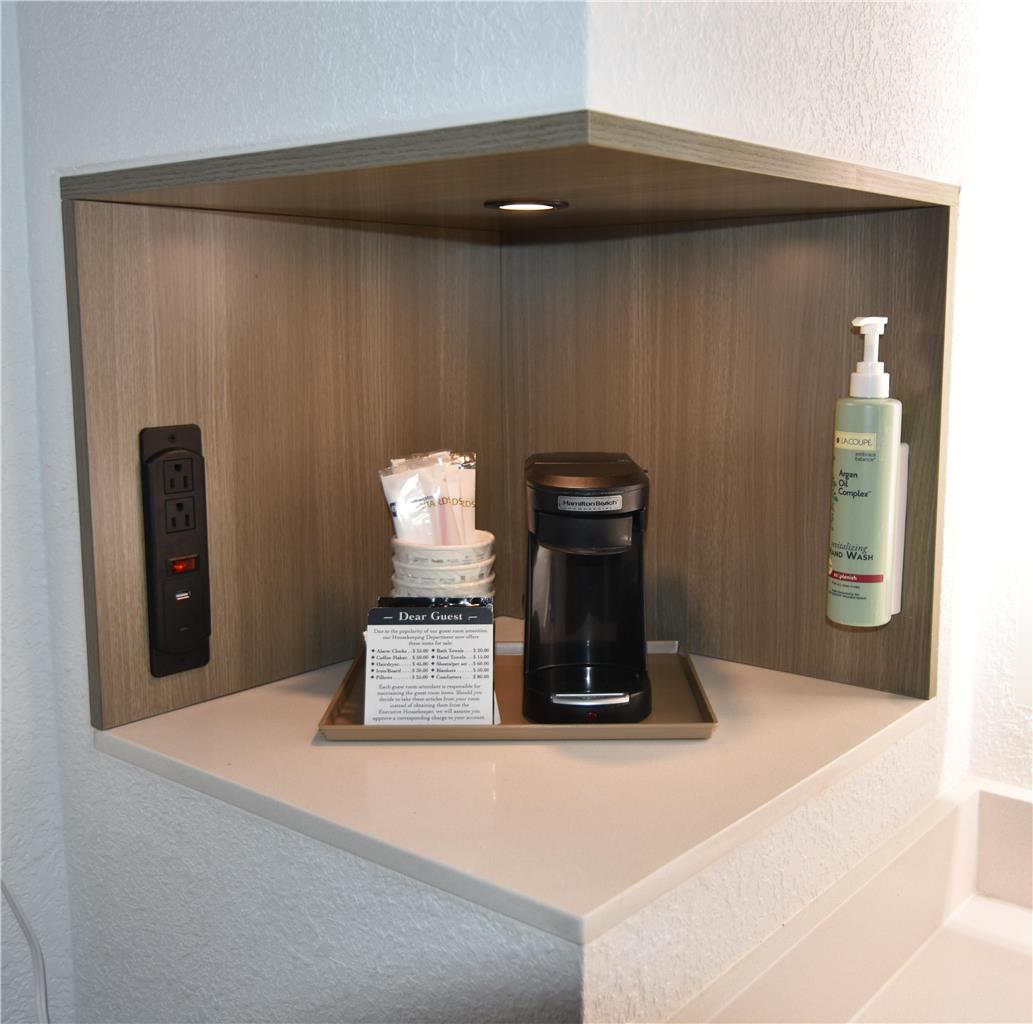 Best Western Point South - photo 32