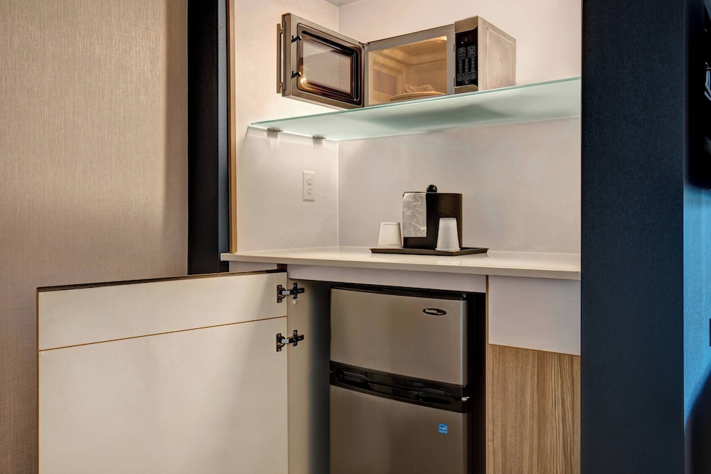 SpringHill Suites by Marriott Orangeburg - photo 14