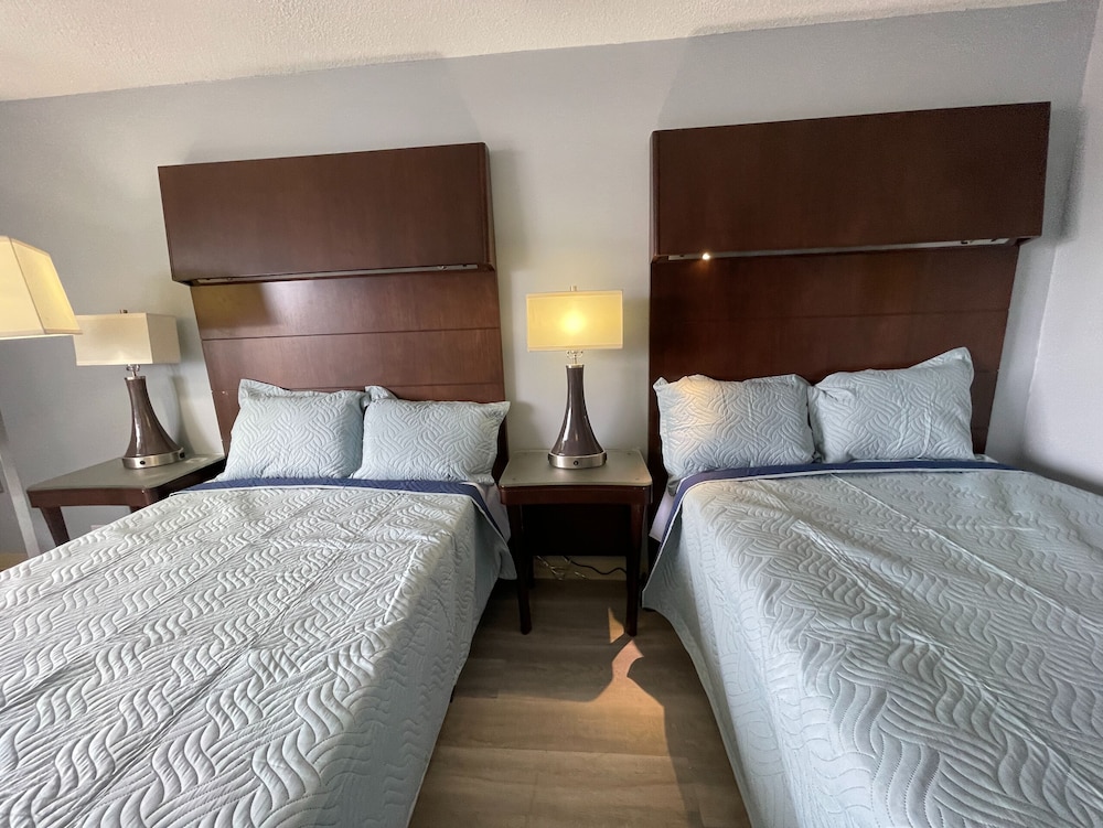 Lamplighter Inn By OYO Charlotte Airport Area - photo 15