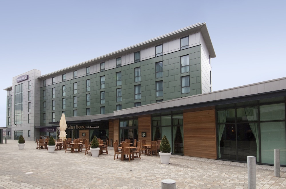 Premier Inn Barnsley Central M1 J37 — hotel in Barnsley