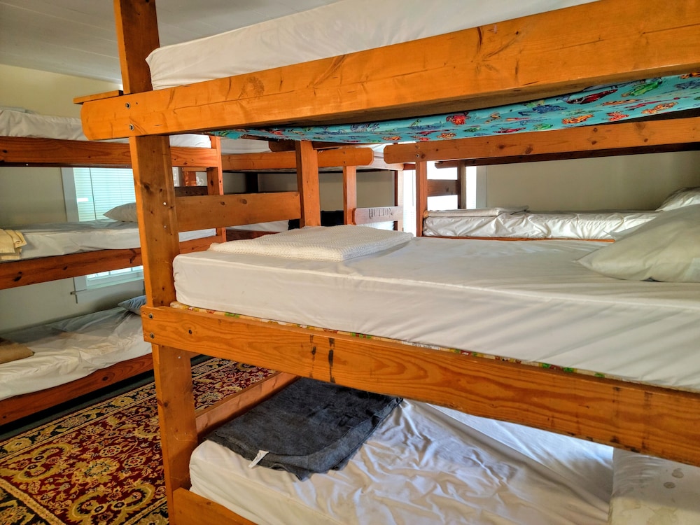 Beaufort Harbour Suites - photo 10