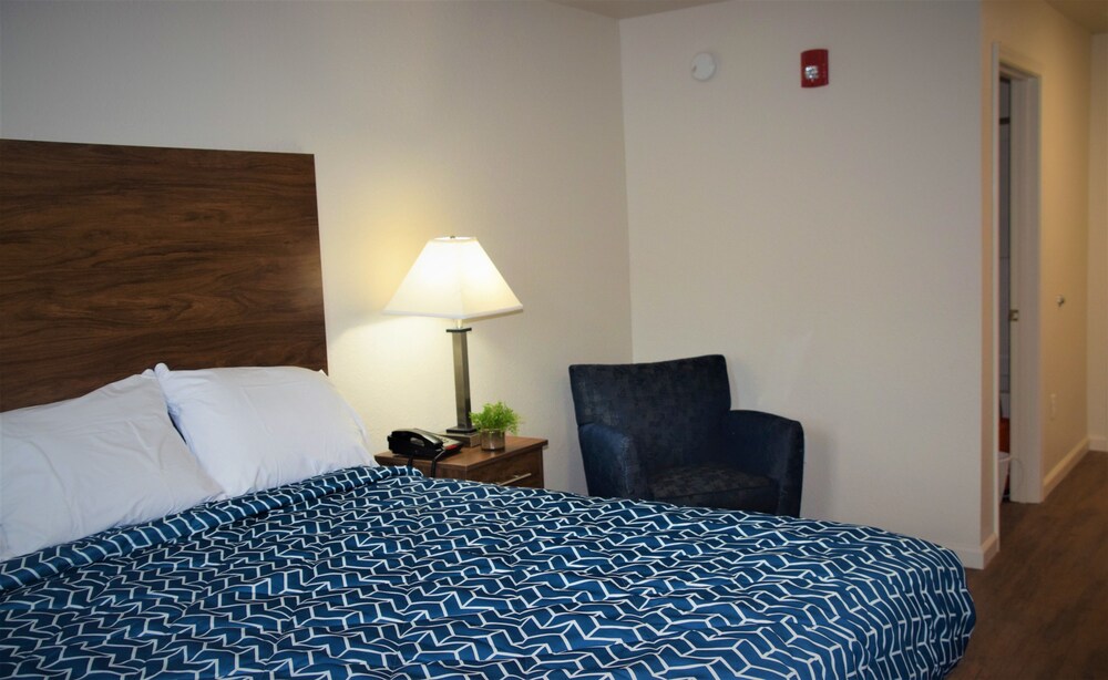 Stay Plus Extended Stay Suites - photo 6