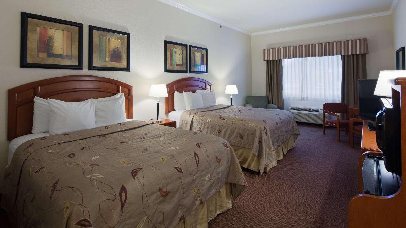 Best Western Cleveland Inn & Suites - photo 12