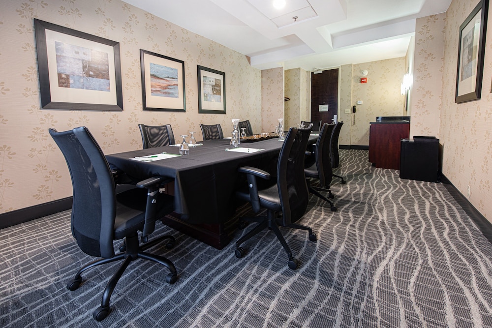 Holiday Inn St. Louis Arpt West Earth City by IHG - photo 60