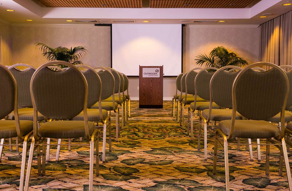 Outrigger Waikiki Beach Resort - photo 44