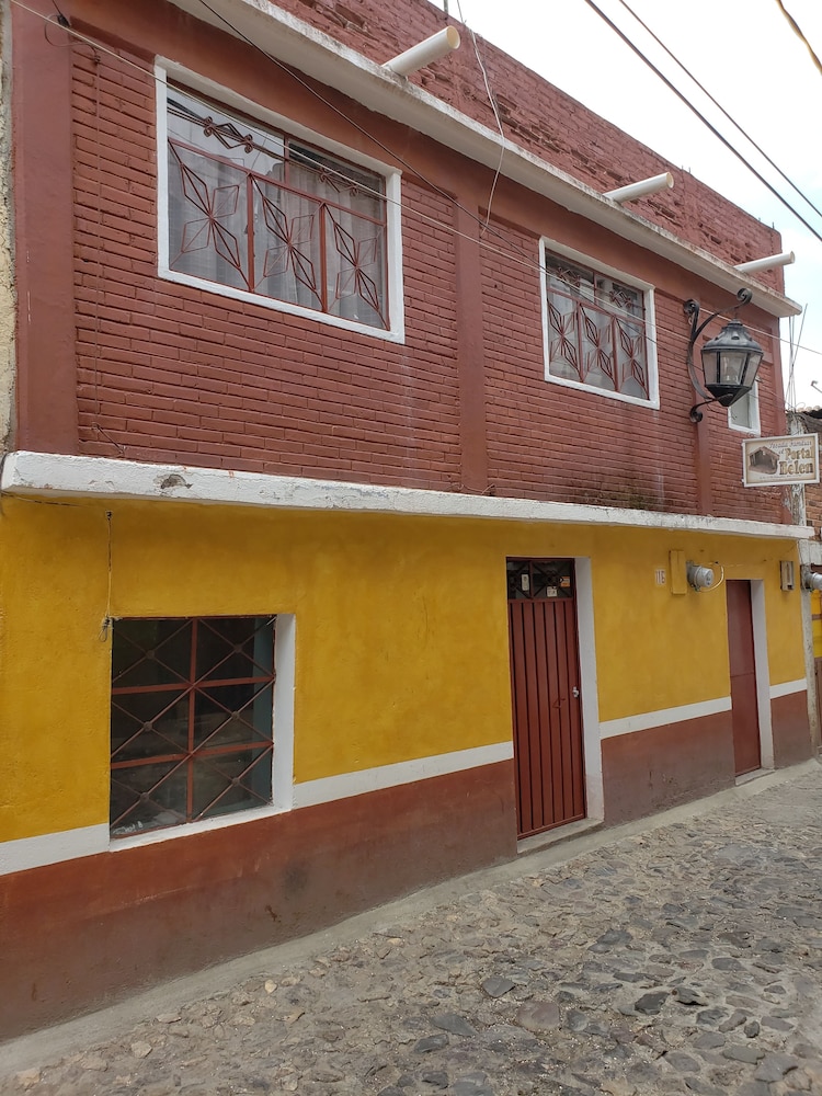 El Portal De Belen — Tlalpujahua De Rayon
