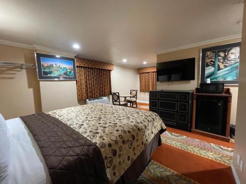 Sunrise inn - photo 25