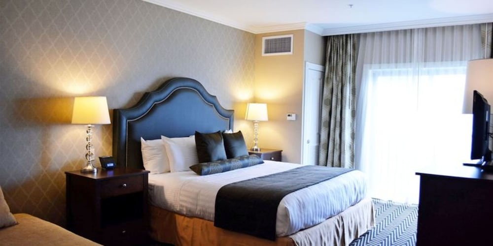 Majestic Inn & Spa - photo 18