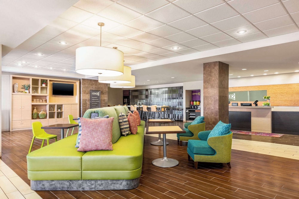 Home2 Suites by Hilton Lubbock - photo 4