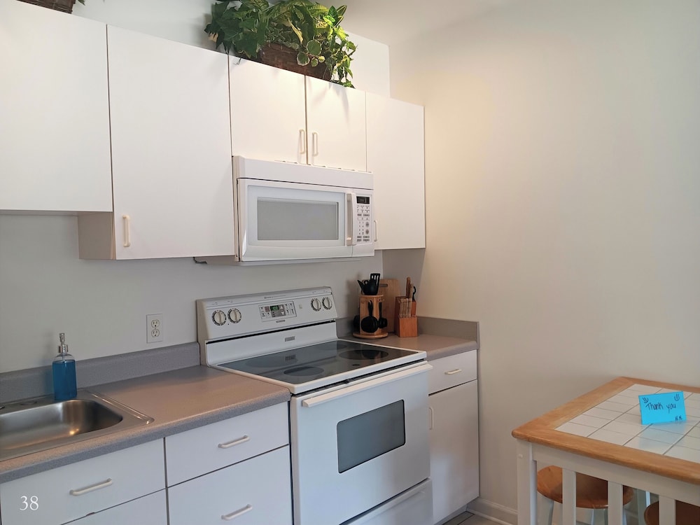 The Cozy Inn - photo 35