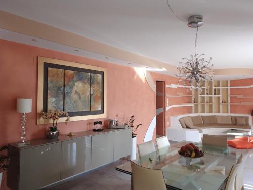 Villa Anna — 4-Star Luxury Hotel in None, Greece