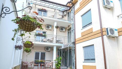 C5 Apartments — 4-Star Luxury Hotel in Belgrade, Serbia