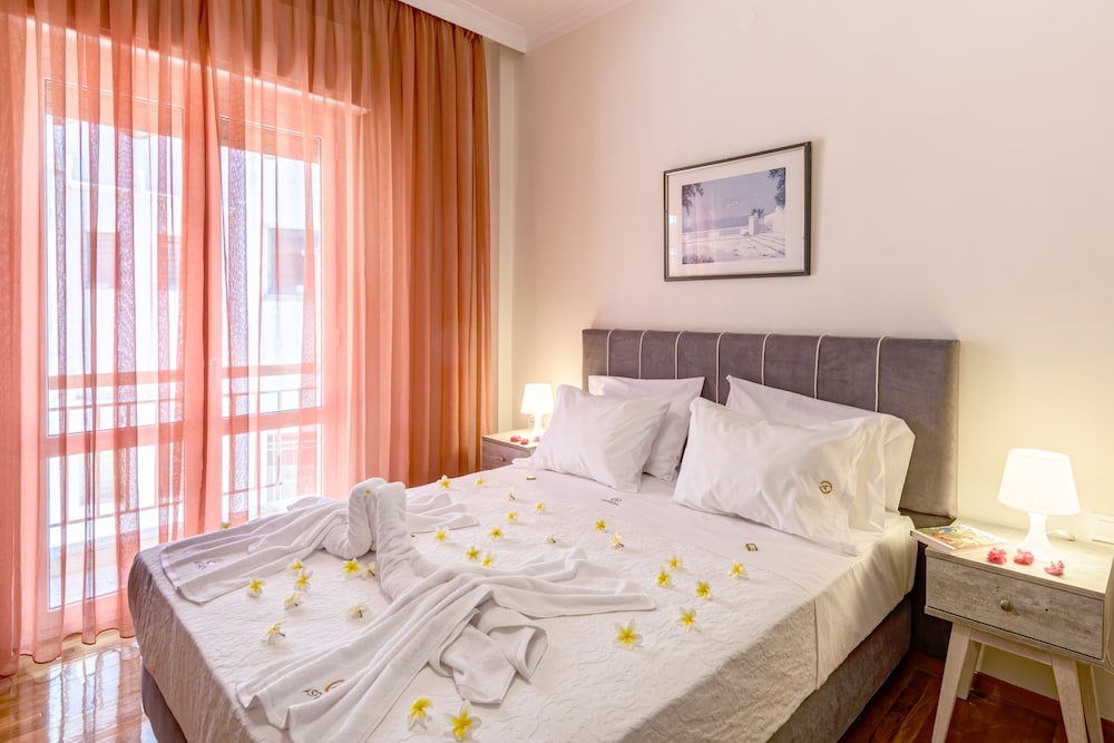 Aspasias Luxury Suite — 4-Star Luxury Hotel in Chania, Greece