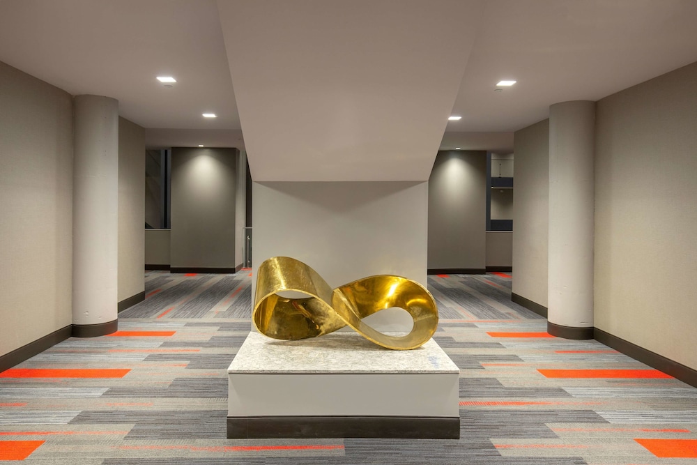 The Summit Hotel - photo 47