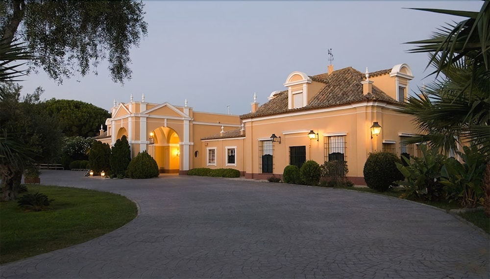 Hotel Hacienda Montenmedio — 4-Star Luxury Hotel in Vejer De La Frontera, Spain