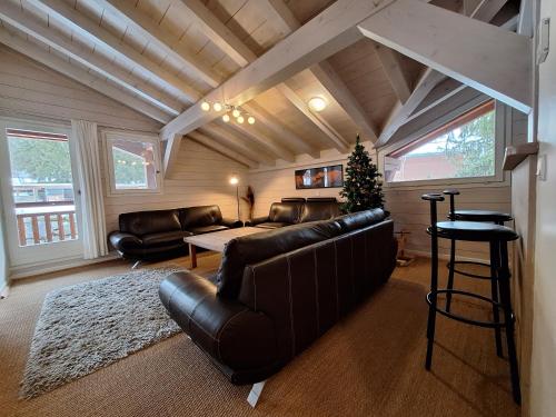 Chalet Hideaway 2 — 4-Star Luxury Hotel in Chamonix-Mont-Blanc, France