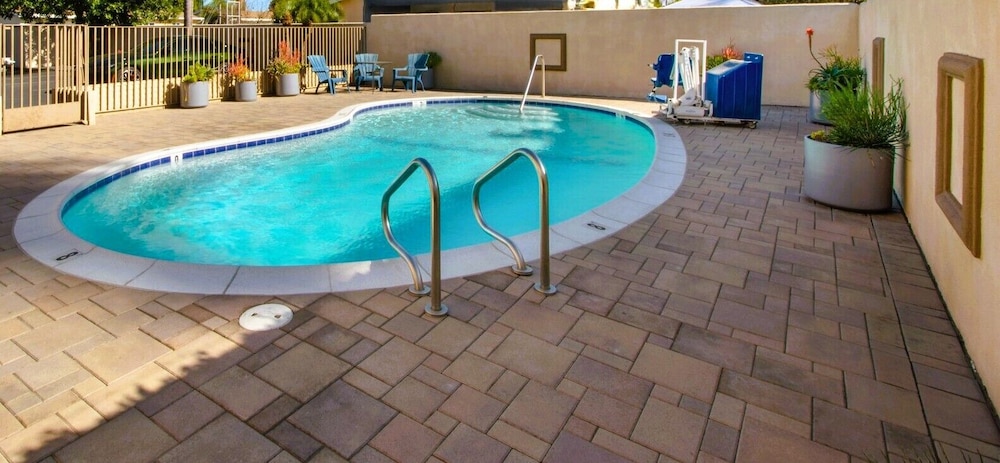 Hotel 414 Anaheim - photo 87