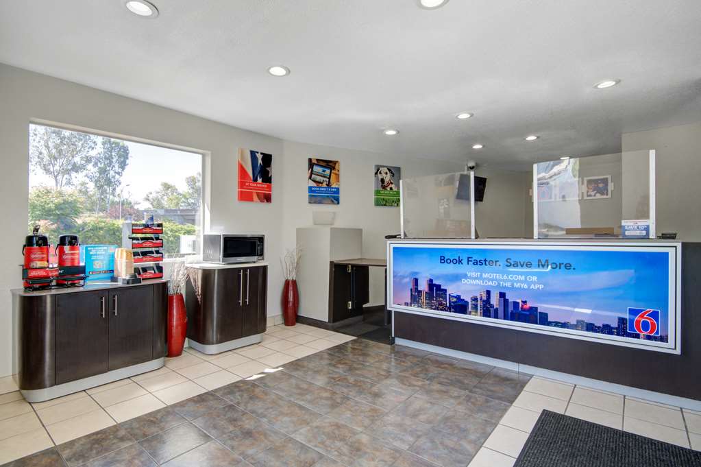 Motel 6 San Jose CA Airport - photo 2