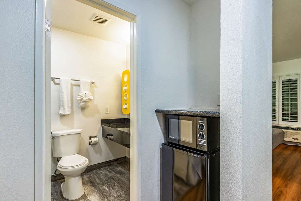 Motel 6 Fountain Valley CA Huntington Beach Area - photo 23