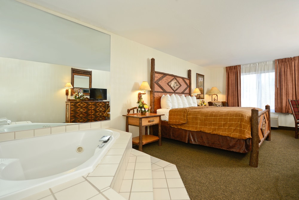 ClubHouse Inn West Yellowstone - photo 8