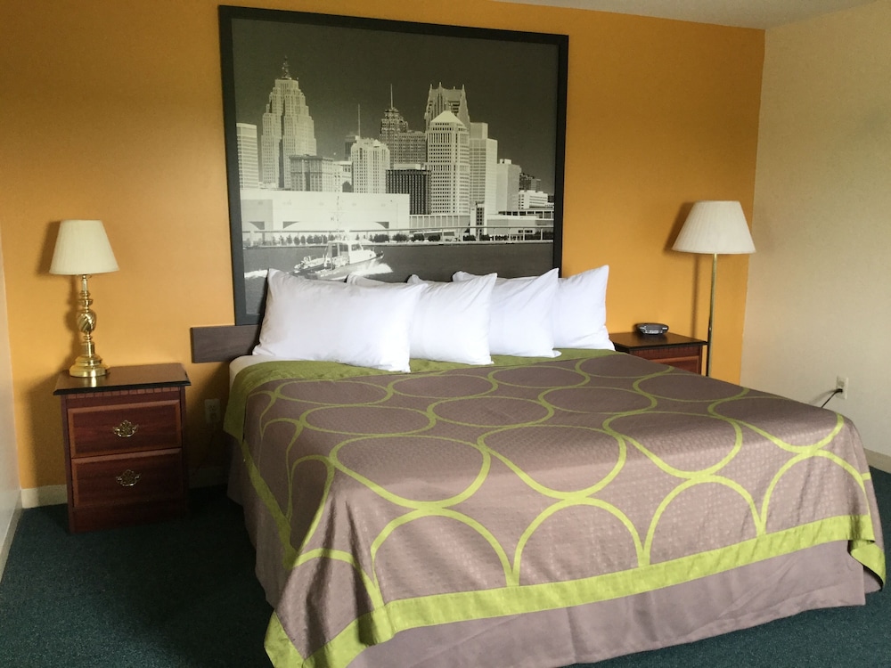 Super 8 by Wyndham Imlay City - photo 6