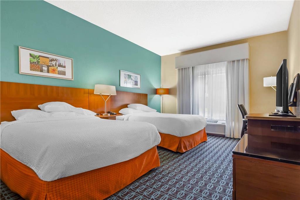 Comfort Inn & Suites Green Bay Stadium Area - photo 7