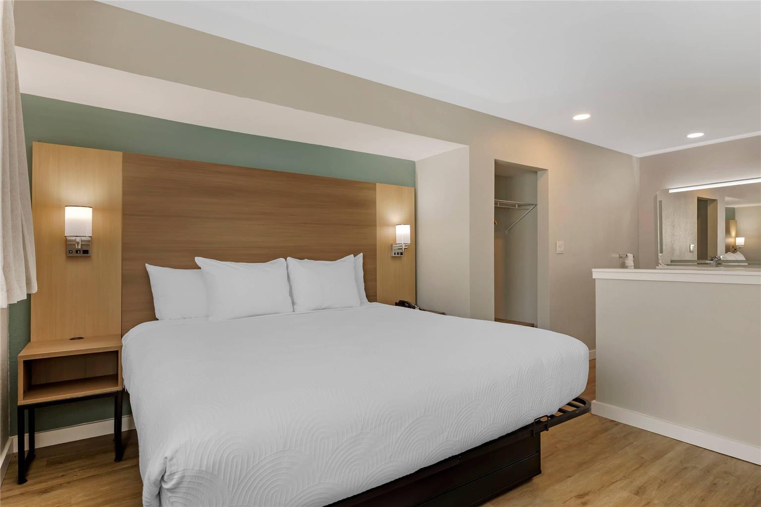 MainStay Suites Springfield South Battlefield Rd - photo 23
