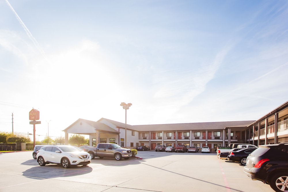 Palace Inn Baytown Spur TX 330 - photo 45