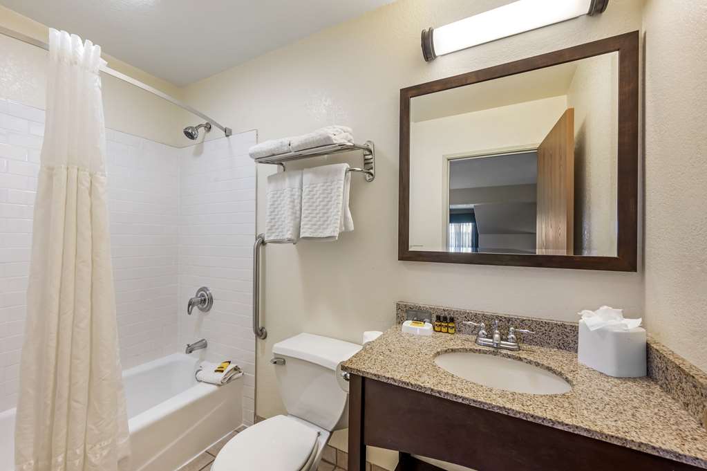 Best Western Plus Eagle Vail Airport - photo 21