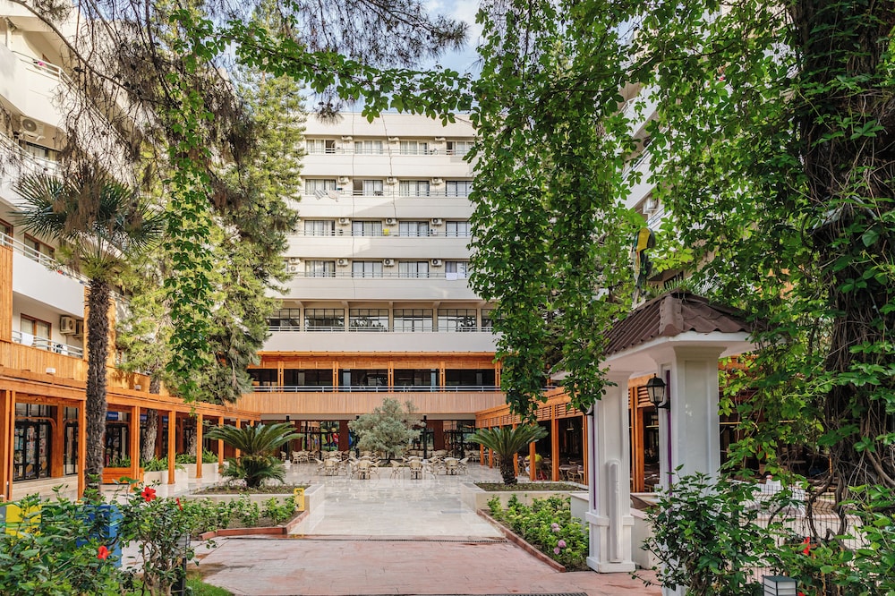 Fun & Sun Family Club Saphire in Kemer, Turkey