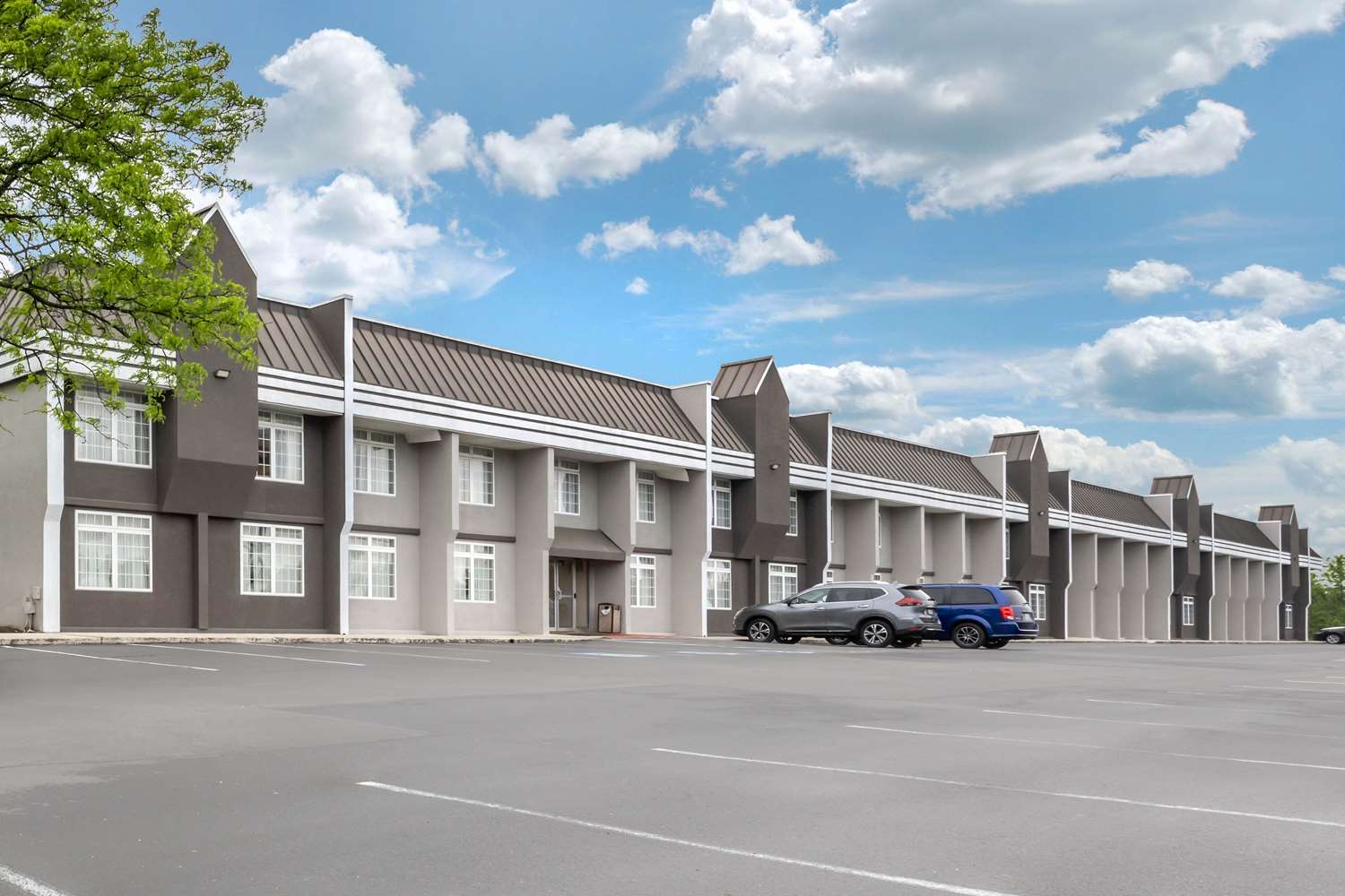 Clarion Hotel and Conference Center Harrisburg West - photo 24