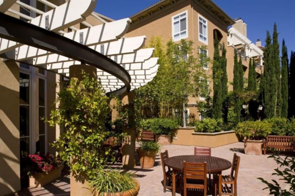 Global Luxury Suites at North Park — 4-Star Luxury Hotel in San Jose, United States
