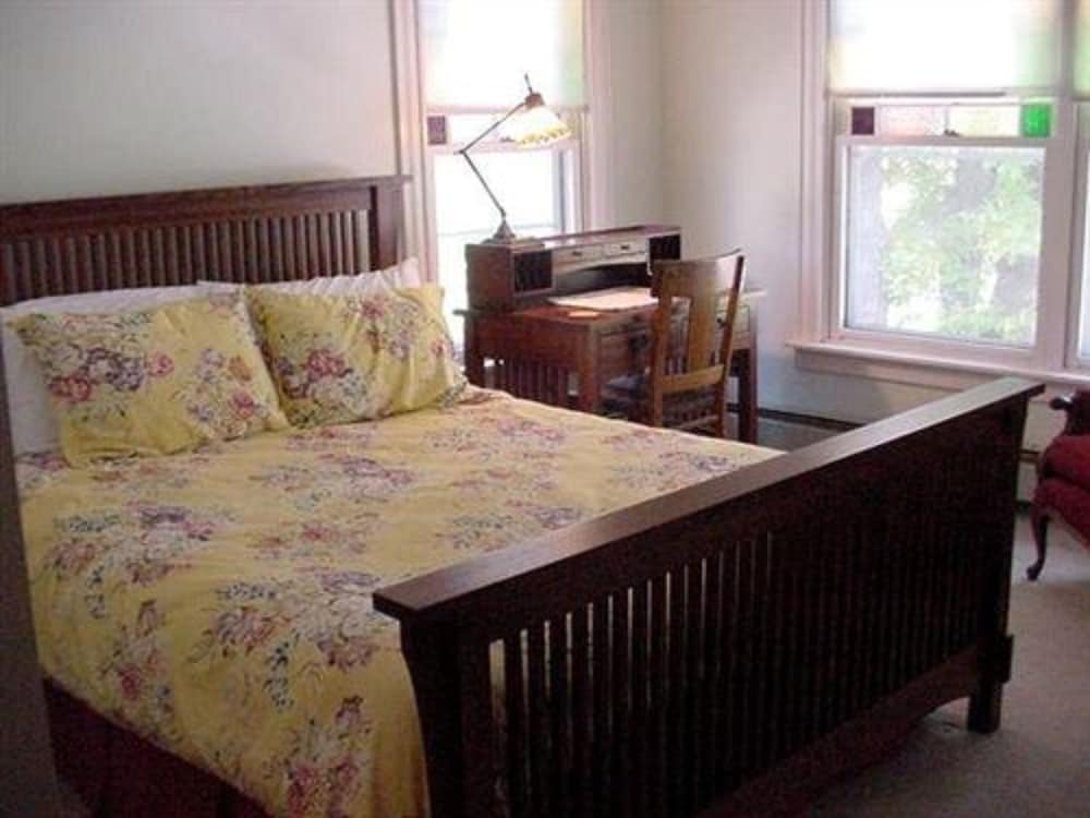 Alps Boulder Canyon Inn - photo 8