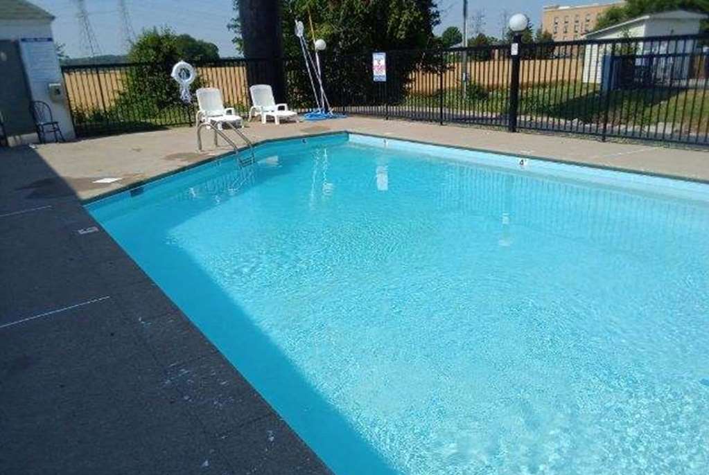 Howard Johnson by Wyndham Clarksville Tennessee - photo 6