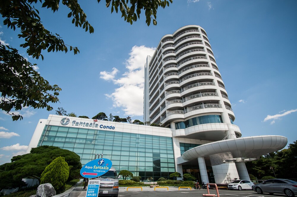 Fantasia Condo 8306538 — Yangsan